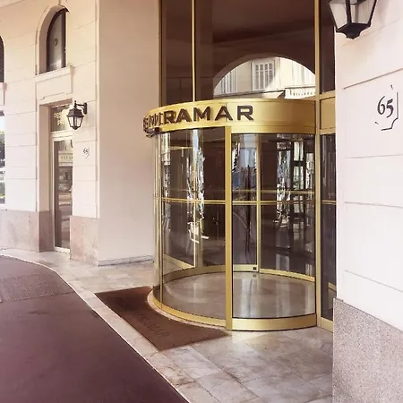 Palais Miramar - Croisette - Vue Laterale * Cannes