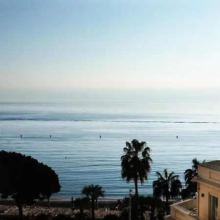 Croisette Vue Laterale Cannes